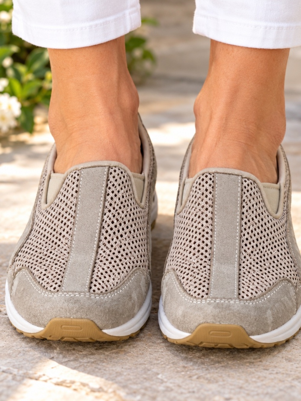 Easy Spirit Estraveltime 7.5 Taupe Mesh Slip On Walking Shoes Comfort